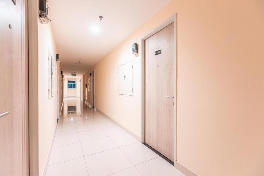 Azalea Suites Cikarang By Jayakarta Group Екстериор снимка
